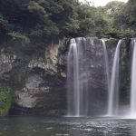 Cheonjeyeon Falls